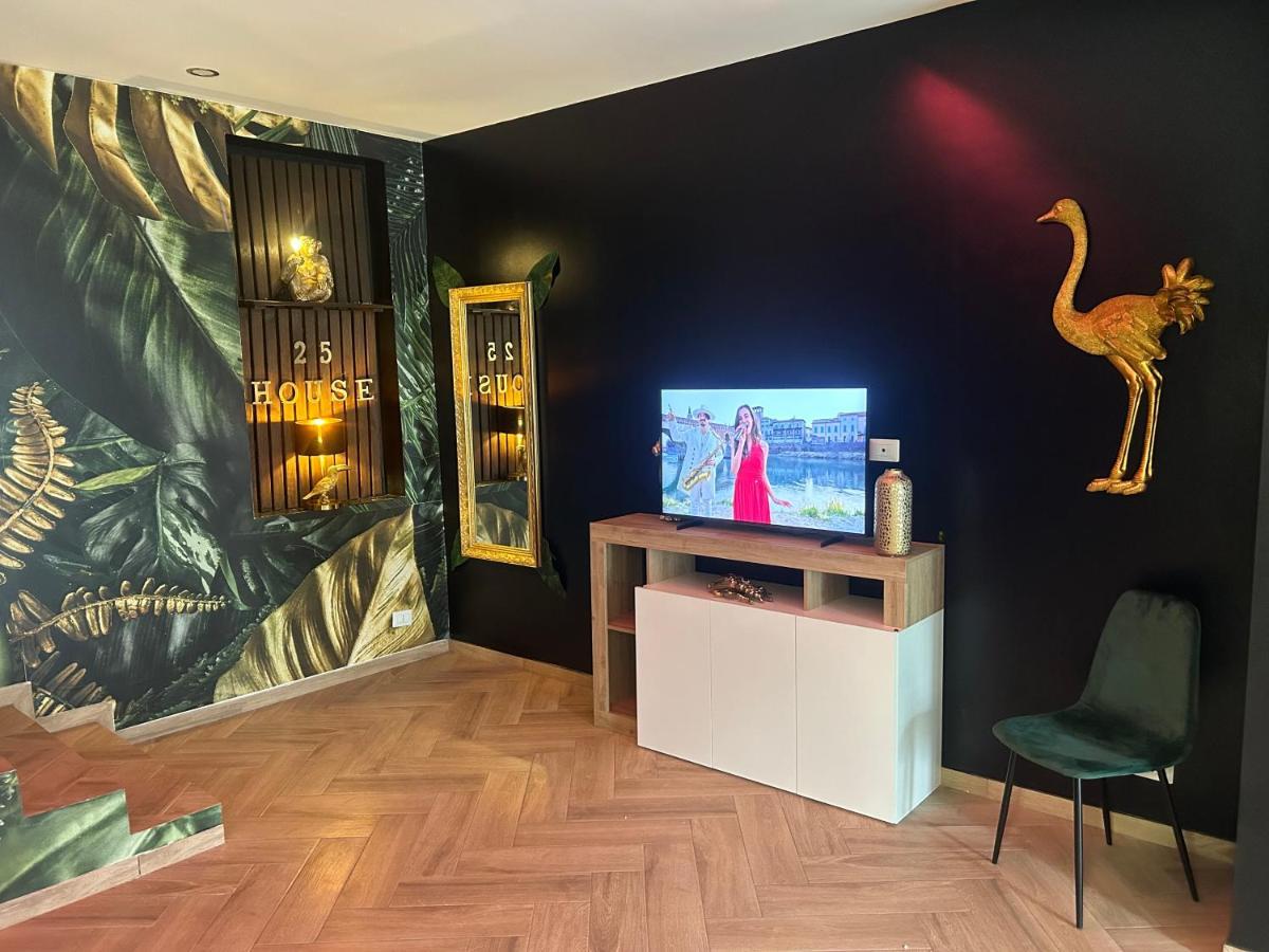 House Twenty - Five * Mailand
